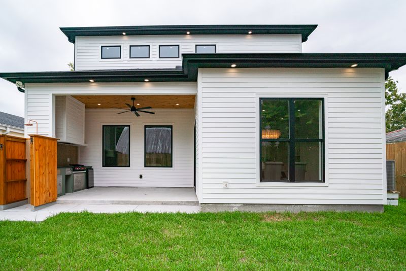 Exterior addition, Berthoud